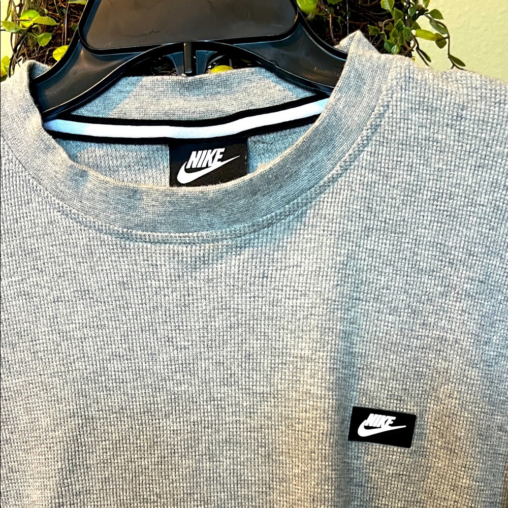 Nike Men's Light Gray Crewneck Waffle Tee, Sz MED